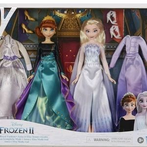 Disney's Frozen II Anna and Elsa Royal Fashion